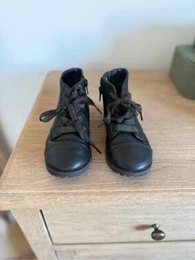 GAP Black Boots